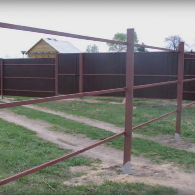Поперечные лаги для забора